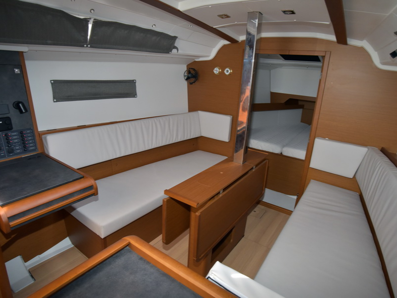 Jeanneau Sun Odyssey 349