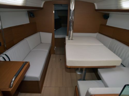 Jeanneau Sun Odyssey 389