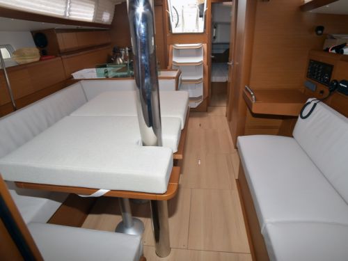 Jeanneau Sun Odyssey 389