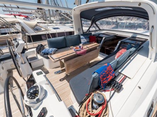 Beneteau Oceanis 60