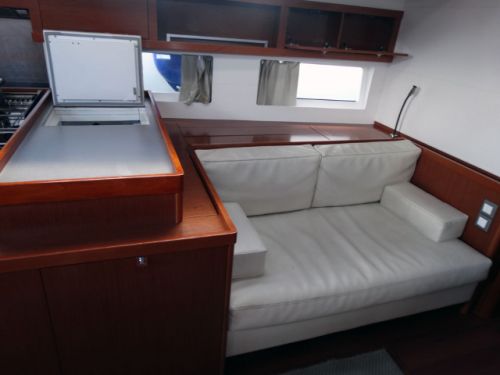 Beneteau Oceanis 55