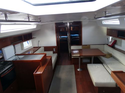 Beneteau Oceanis 55