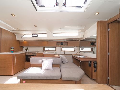 Beneteau Oceanis 51.1