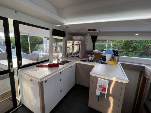 Fountaine Pajot Astrea 42