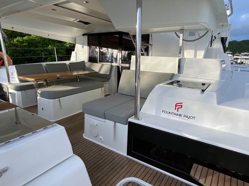 Fountaine Pajot Astrea 42