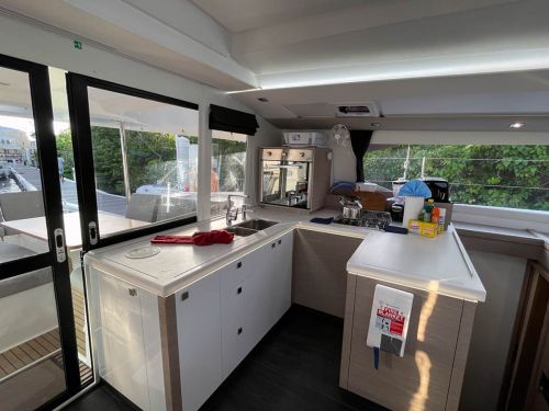 Fountaine Pajot Astrea 42