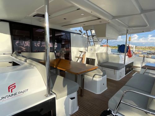 Fountaine Pajot Astrea 42