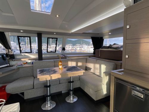 Fountaine Pajot Astrea 42