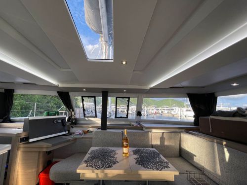 Fountaine Pajot Astrea 42