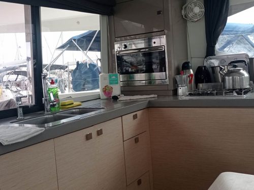 Fountaine Pajot Lucia 40