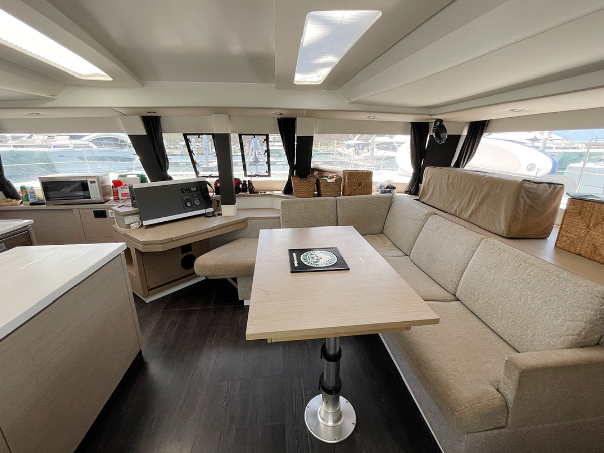 Fountaine Pajot Saba 50