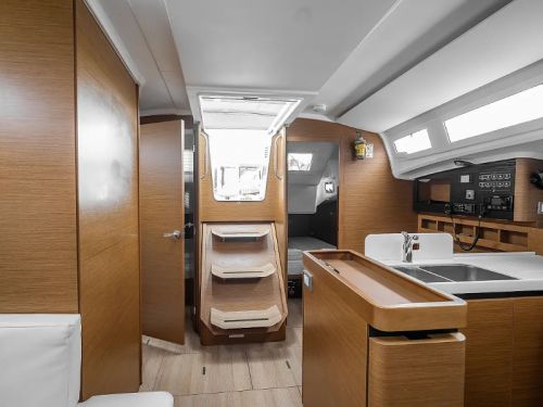 Jeanneau Sun Odyssey 410