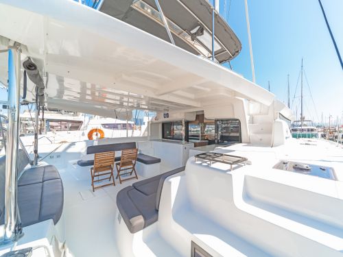 Lagoon 46
