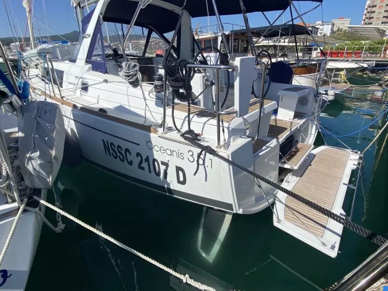 Beneteau Oceanis 35.1