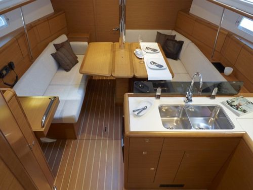 Jeanneau Sun Odyssey 379