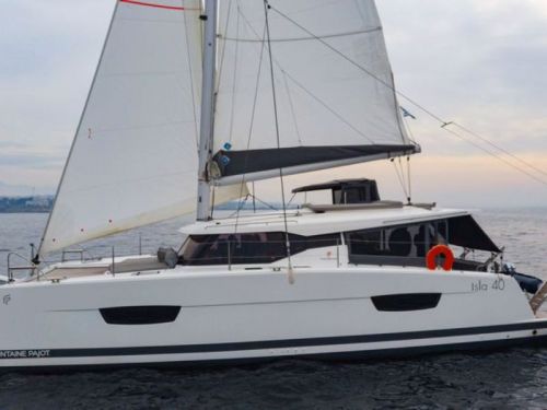 Fountaine Pajot Isla 40