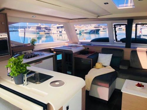 Fountaine Pajot Isla 40