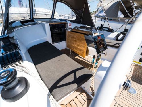 Hanse 345