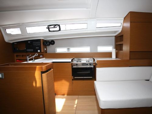 Jeanneau Sun Odyssey 410