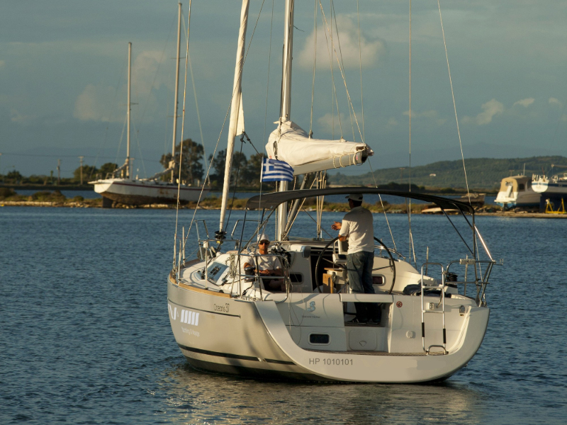 Beneteau Oceanis 37