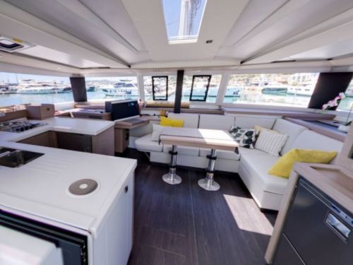 Fountaine Pajot Astrea 42