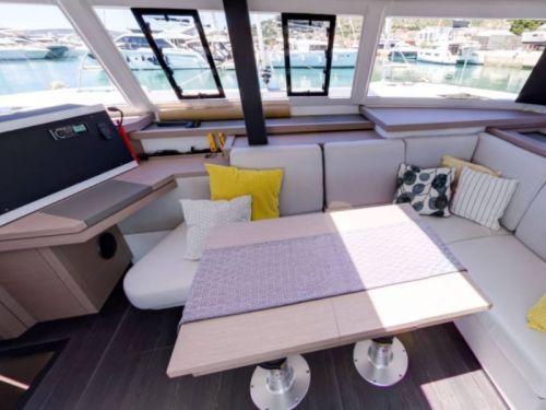 Fountaine Pajot Astrea 42