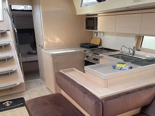 Beneteau Oceanis 51.1