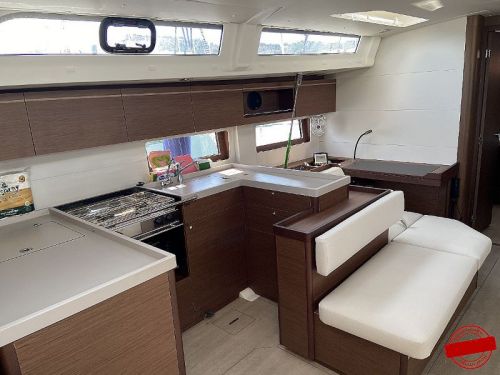 Beneteau Oceanis 51.1