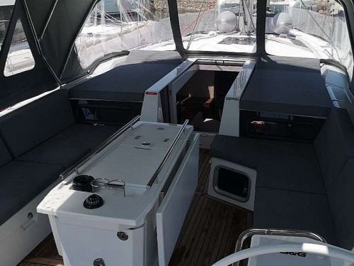 Beneteau Oceanis 51.1