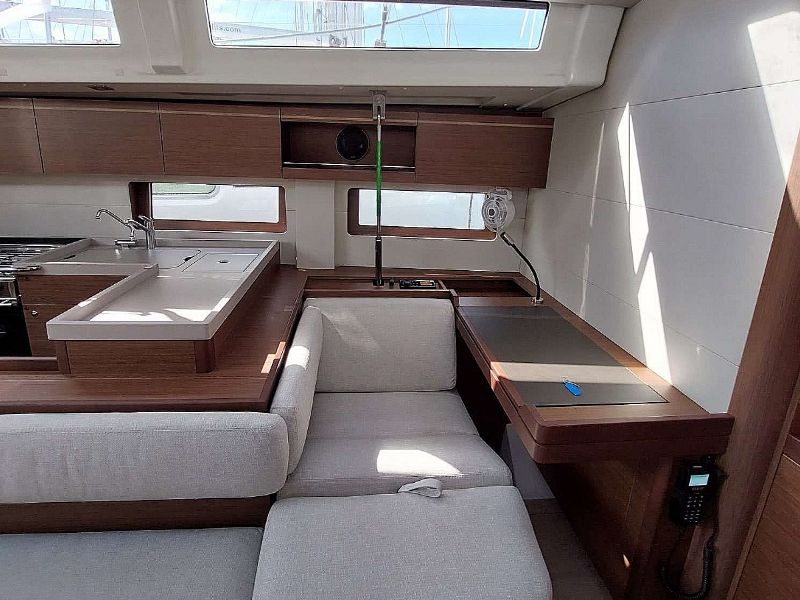 Beneteau Oceanis 51.1