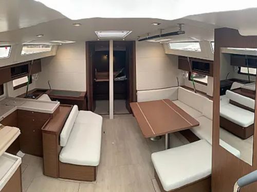 Beneteau Oceanis 51.1