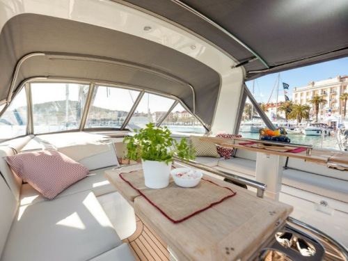 Beneteau Oceanis Yacht 54