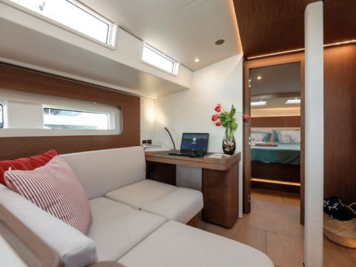 Beneteau Oceanis Yacht 54