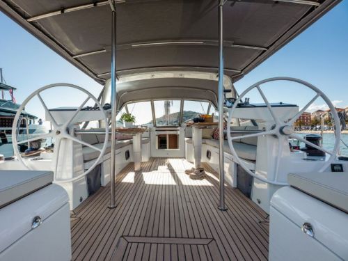 Beneteau Oceanis Yacht 54