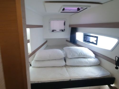 Fountaine Pajot Isla 40