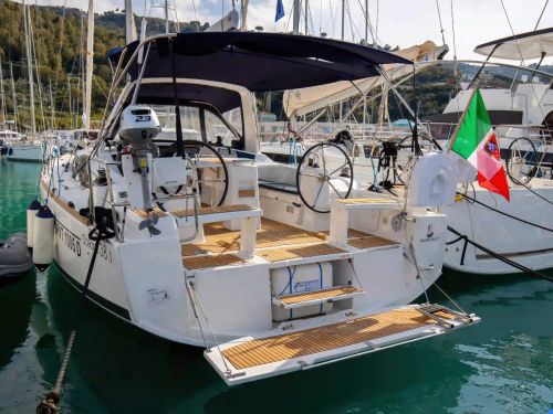 Beneteau Oceanis 38.1