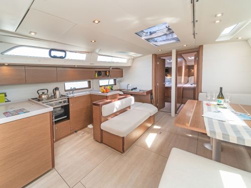 Beneteau Oceanis 51.1