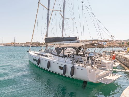 Beneteau Oceanis 51.1