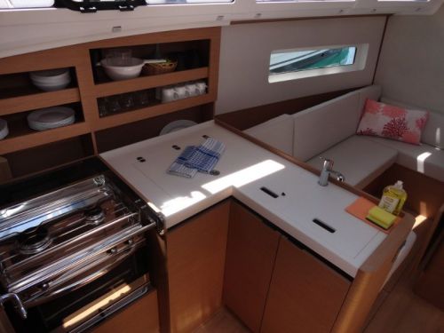 Jeanneau Sun Odyssey 380