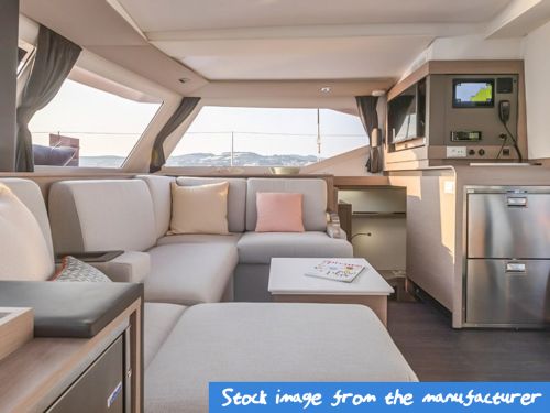 Fountaine Pajot Isla 40