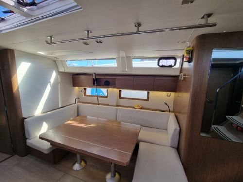 Beneteau Oceanis 51.1