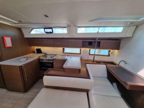 Beneteau Oceanis 51.1