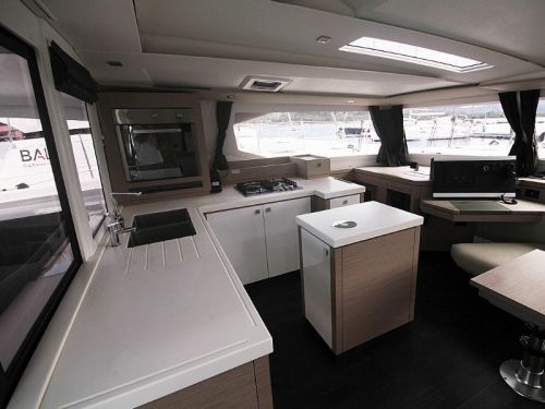 Fountaine Pajot Saona 47