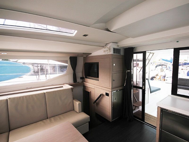 Fountaine Pajot Saona 47