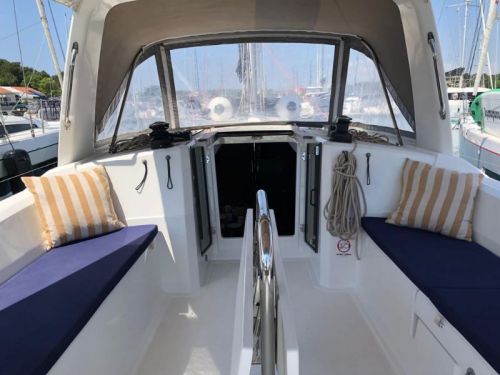 Beneteau Oceanis 38.1