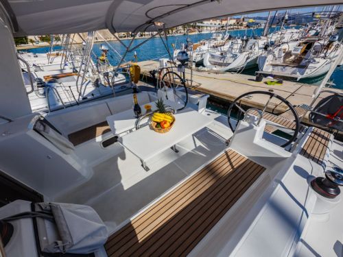 Beneteau Oceanis 38.1