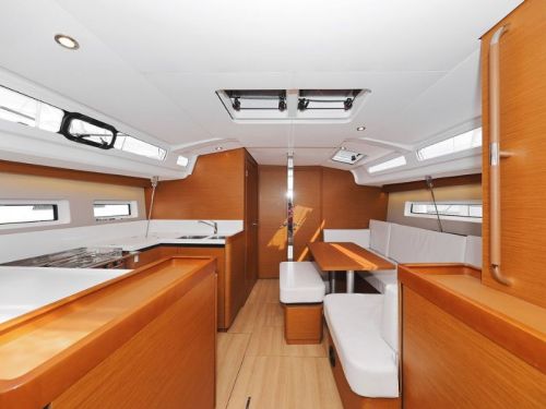 Jeanneau Sun Odyssey 440