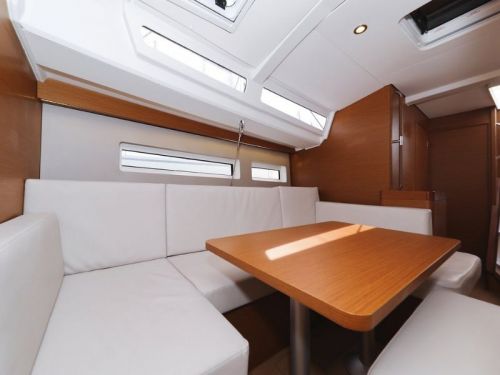 Jeanneau Sun Odyssey 440