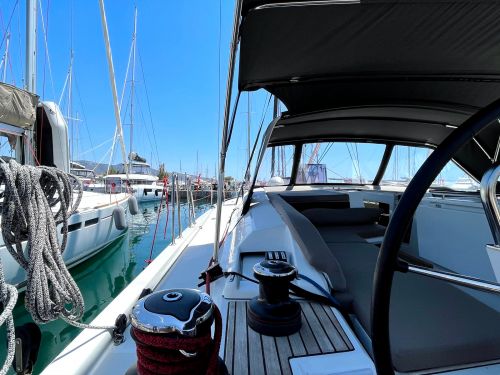 Beneteau Oceanis 51.1