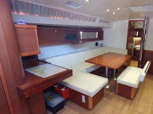 Beneteau Oceanis 48